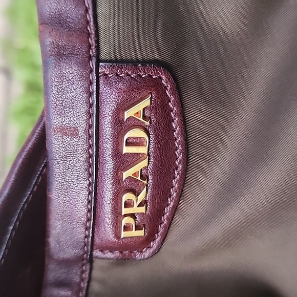 Prada Milano Green Nylon and Brown Leather Hobo Shoulder Bag with Gold hardware - Picture 5 of 16